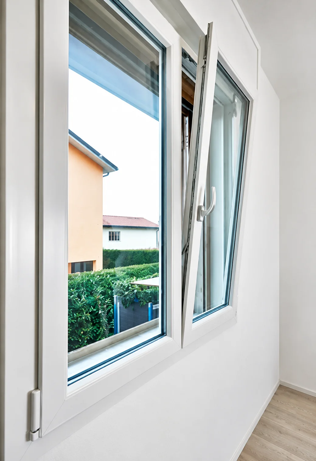 Installazione finestre in PVC su misura - Lorenzo Preziosi Osimo n.11